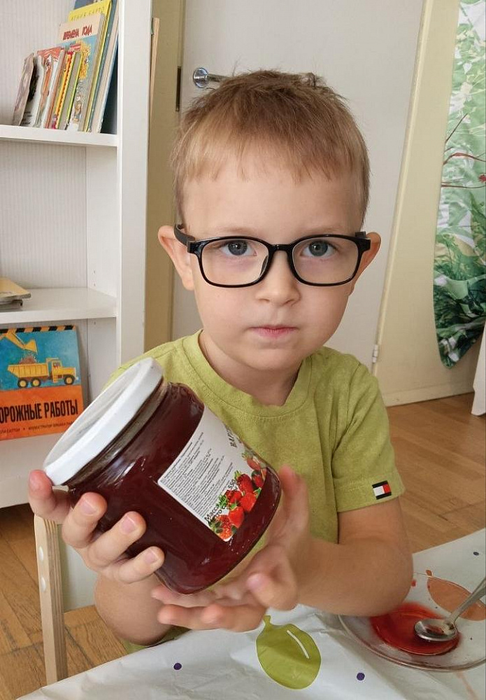 Маленькие ягодные исследователи: творчество и познание в средне-младшей группе детского сада!